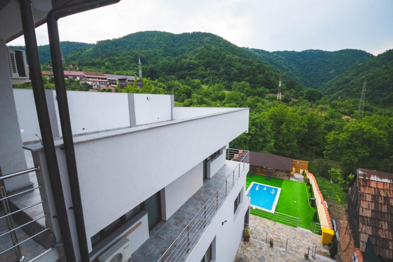 La Roby Si Niko Hotel Dubova Exterior photo